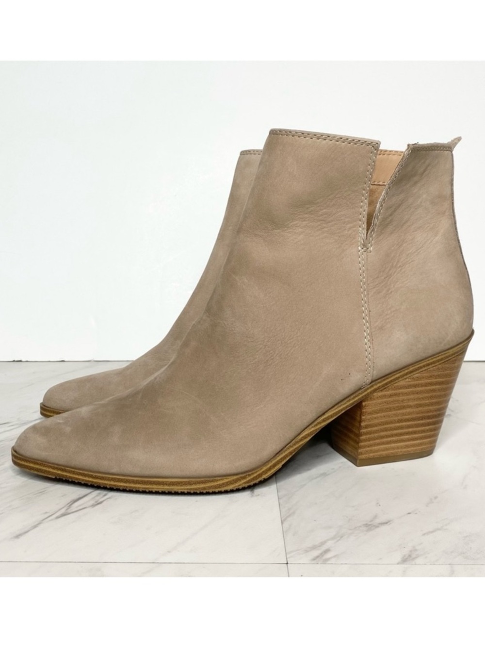 Blondo Noor Tan Nubuck Almond Toe Bootie 10M